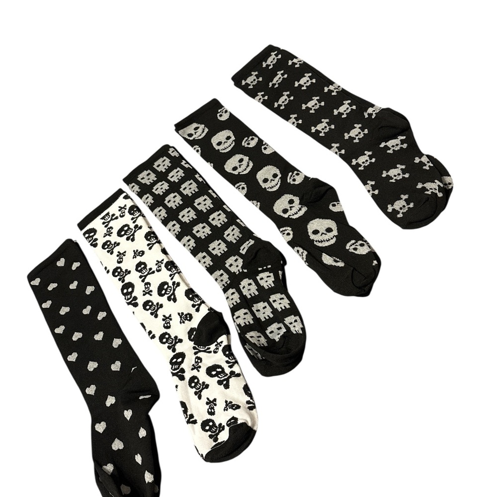 Skull Patterned Black and White knee Socks 5 pair, slight compression Gothic